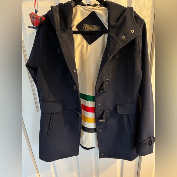 Pendleton Roslyn Waterproof Lambswool Blend Hooded Toggle Coat - Like New Size M - Picture 6 of 9